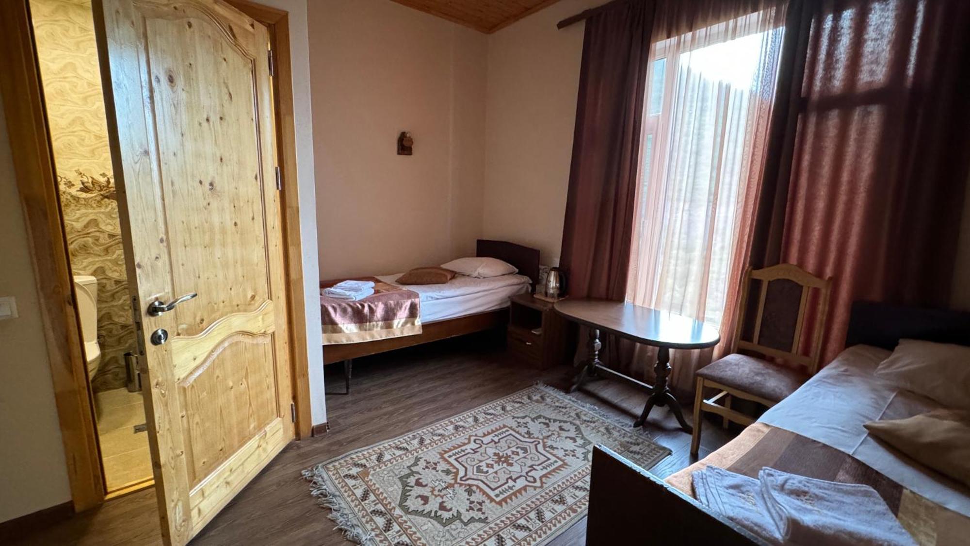 Kirch Hotel & Restaurant Goris Exterior photo