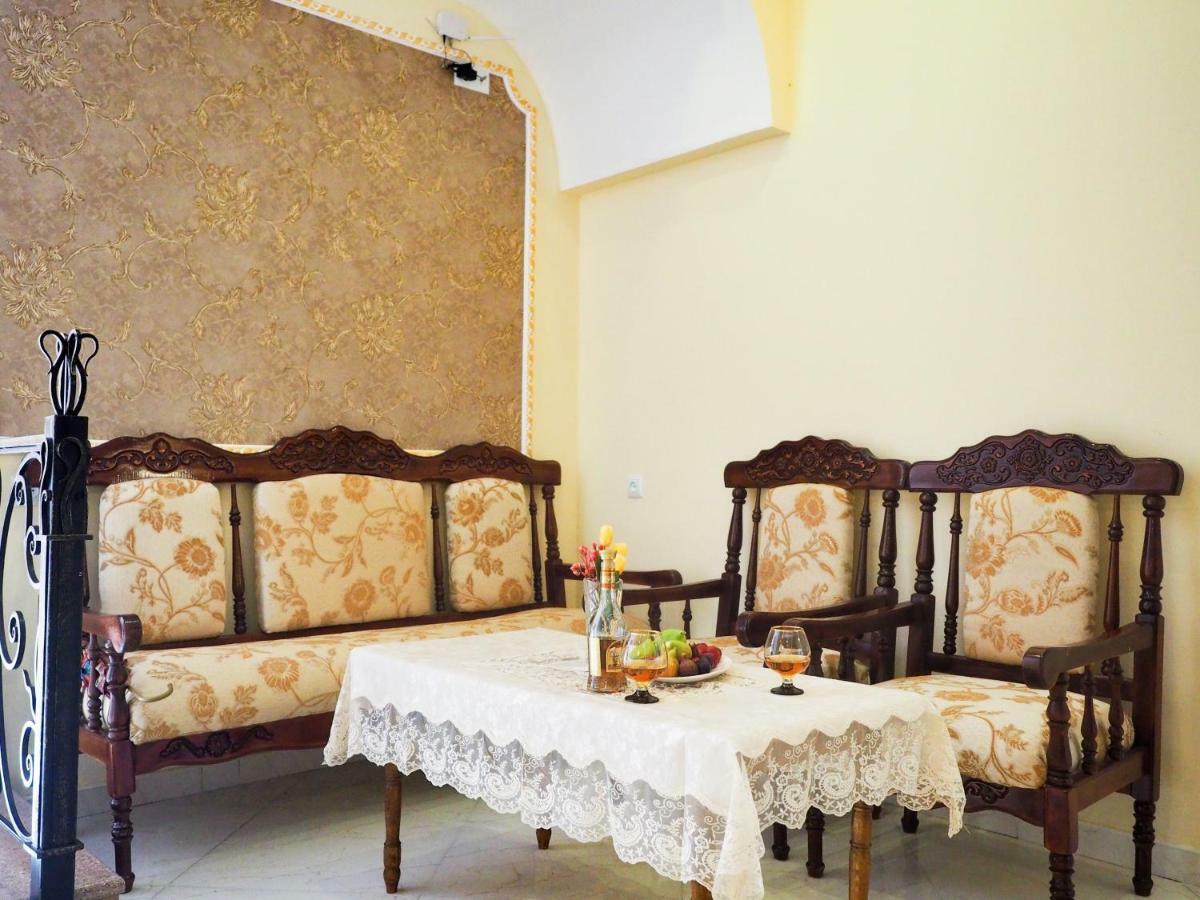 Kirch Hotel & Restaurant Goris Exterior photo