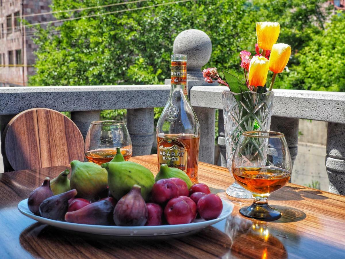 Kirch Hotel & Restaurant Goris Exterior photo